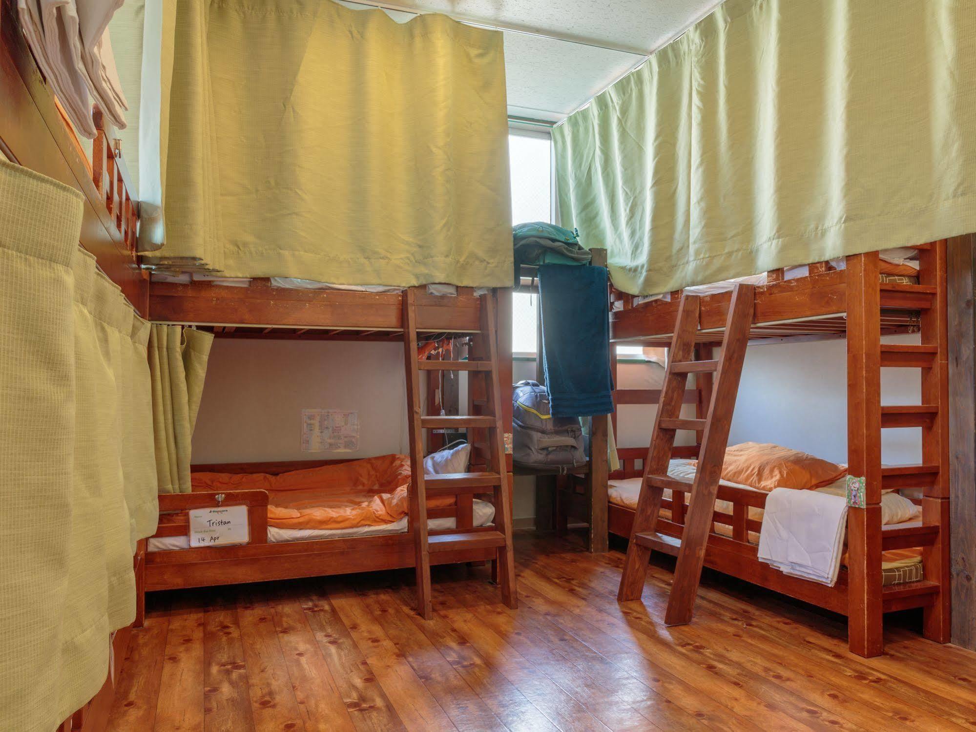 J-Hoppers Osaka Guesthouse Exterior photo